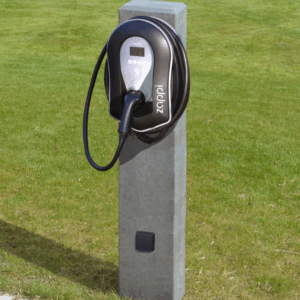 Kunststof montagepaal met wandcontactdoos 230V